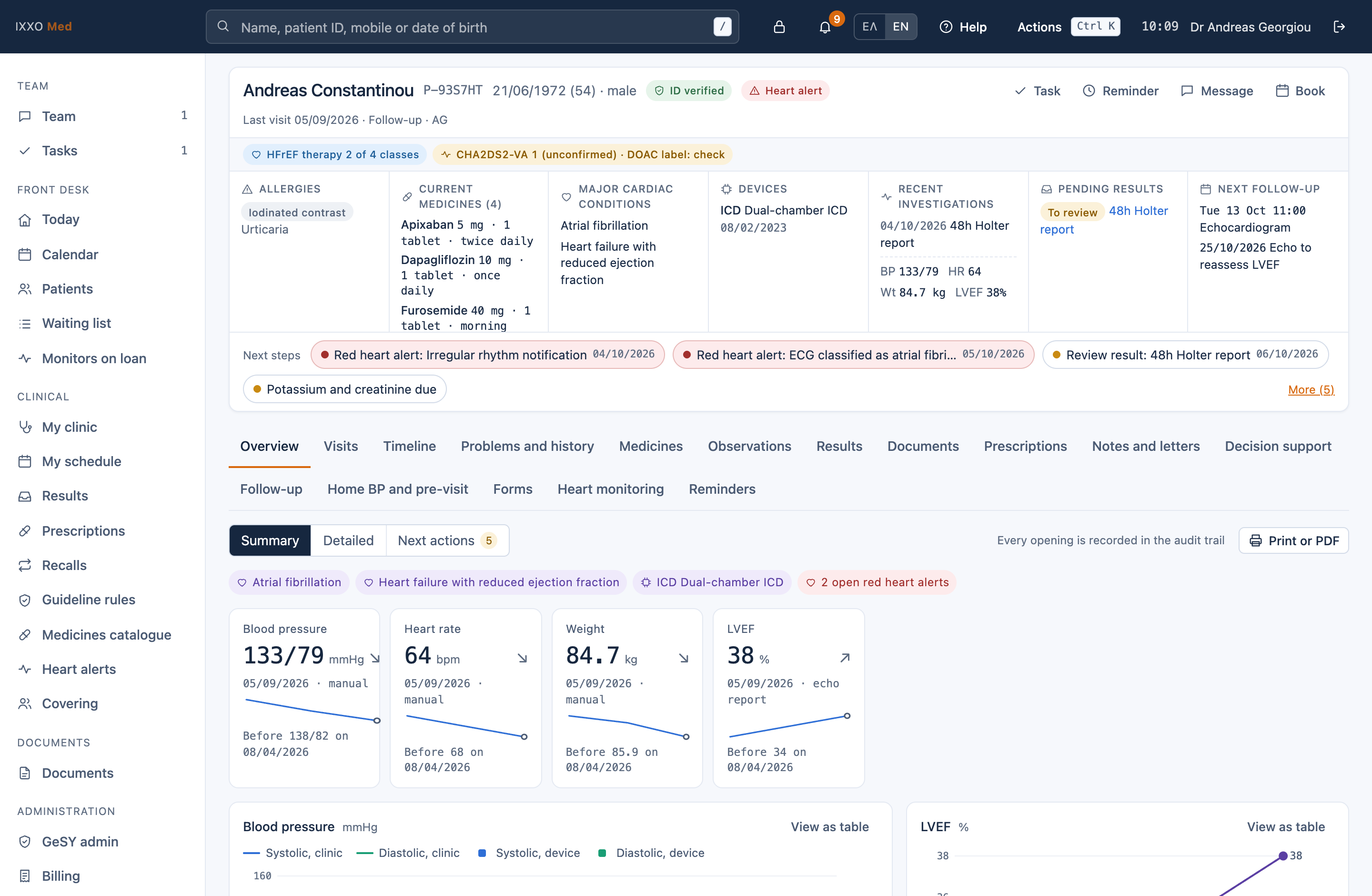 Patient overview: allergies, medicines, conditions, next steps and a summary with measurement trends on the first tab.
